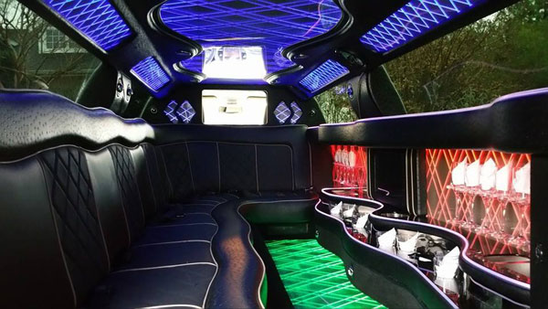 Chrysler 300 Limo luxury interior